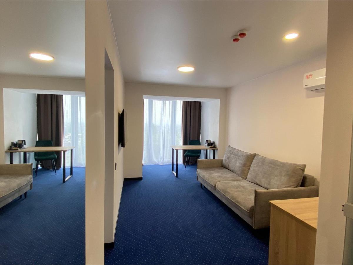 Optima Collection Kamianske Otel Dış mekan fotoğraf